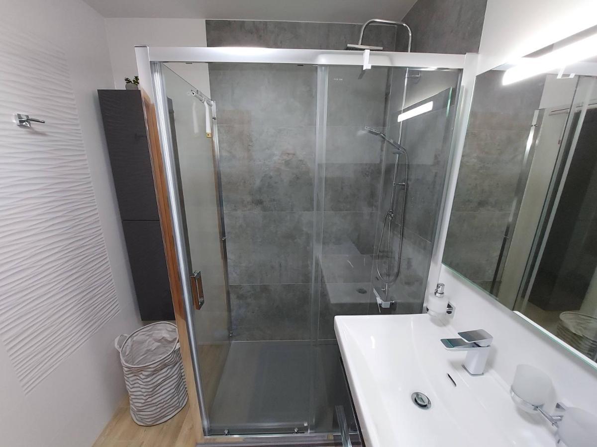 Apartamento Apartman Filip - Pod Lesom Vysoké Tatry Exterior foto